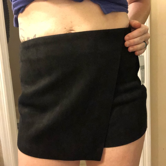 Skort - Picture 3 of 4